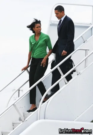 Michelle Obama的确有着自己的风格，款式简洁，色彩鲜亮就是她的一大特色