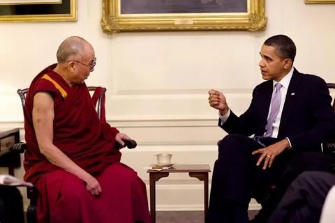 奥巴马在白宫地图室会晤达赖喇嘛
