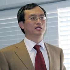 中國青年政治學院教授陳生洛