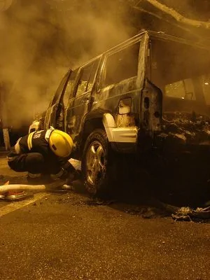 貴州4輛警車被縱火 侯某說燒警車是為了發泄