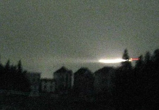 杭州不明飞行物(UFO)未公布照片首曝光 5个亮点闪烁红白光