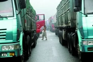 京藏高速已經堵了整整5天 車流長54公里(圖)