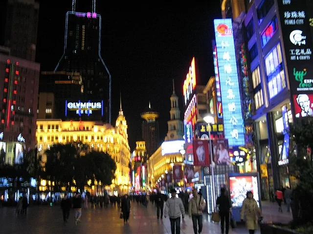 网友亲历：见证后世博时代的都市上海 感觉有点凉(组图)