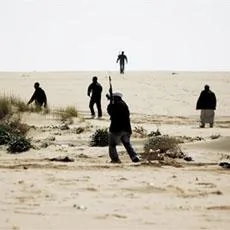 卡扎菲軍隊空襲石油港口城市布雷加