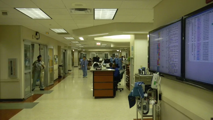 實拍：美國芝加哥最大的窮人免費醫院——慈愛醫院(多圖)
