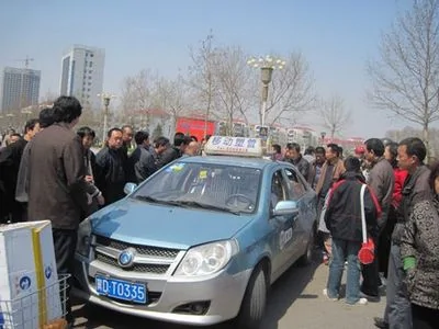 邯鄲出租車司機罷工了！