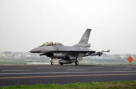 台空军F-16 战机  