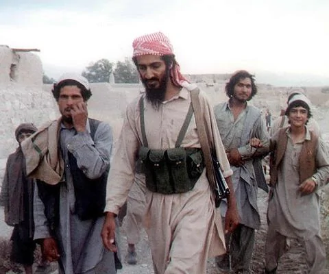 基地组织头目本.拉登1989年在阿富汗