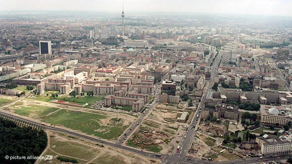 圖片展：德東城市20年前後面貌對比