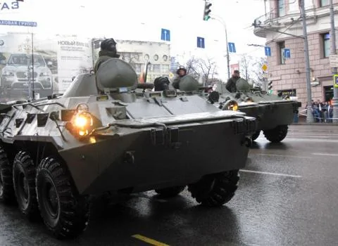 俄罗斯军方对本国生产的坦克也不满