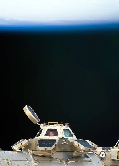 “国家地理”评出2011年最佳太空照片