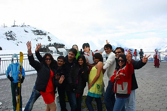 在瑞士看印度遊客PK中國遊客