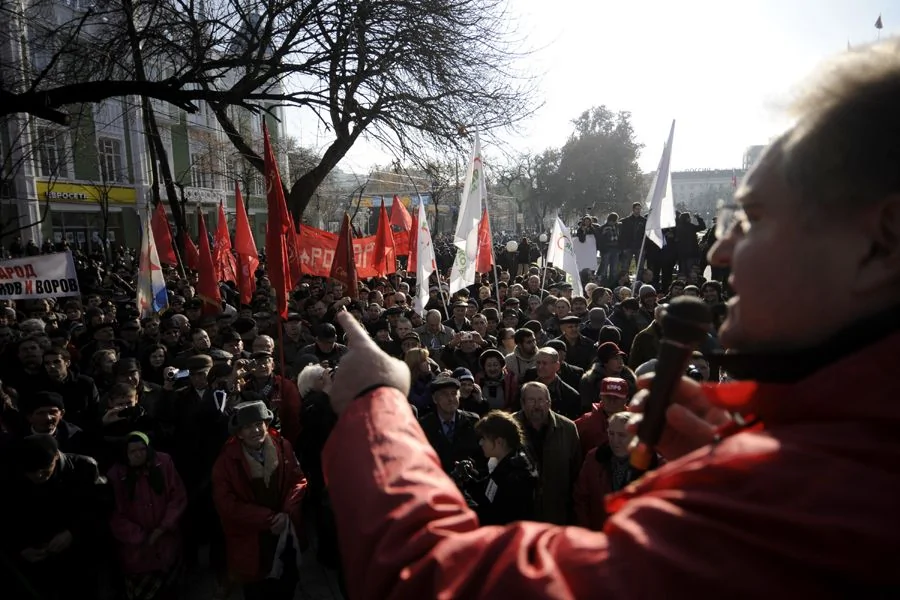 俄50个城市爆发大规模示威要求议会