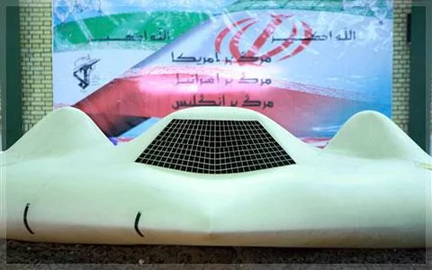 12月8号，伊朗革命卫队公布了坠落的美国无人侦察机的照片，德黑兰声称是伊朗军队上个星期初击落的