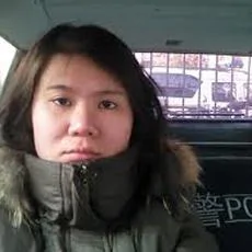 倪玉兰女儿董璇被警车带离机场