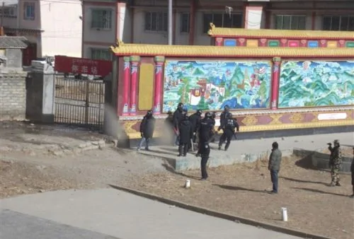 色达抗议藏人遭镇压照片传出