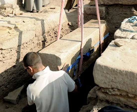 埃及发现“失踪法老”墓地 存在神秘石刻符号(组图)