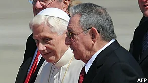 教皇本篤十六世與勞爾·卡斯特羅