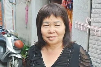 台南64岁阿婆从小到大不洗脸