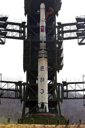 发射失败的朝鲜银河3号火箭(资料照片)