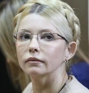 图为乌克兰美女前总理季莫申科2011年10月11日出庭时资料照