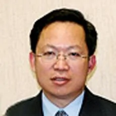 戴东清，　南华大学国际与大陆事务系助理教授
