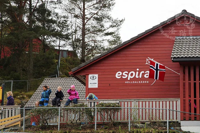 看看挪威幼兒園裡的孩子們午餐吃什麼