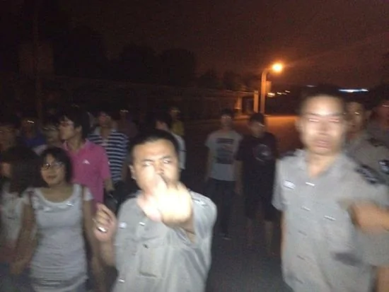 江蘇信息學院停電引發數千學生騷亂