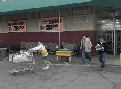 留学实拍：探访美国穷人专用平价超市