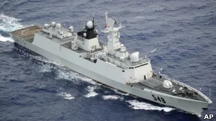 中國海軍在東海舉行實彈演習