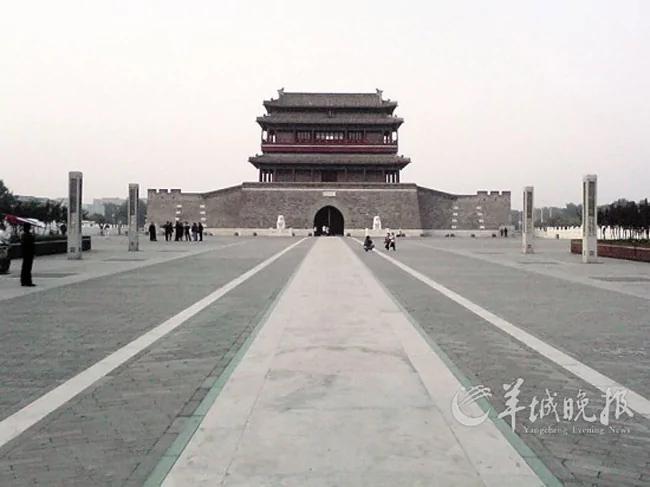 永定门重建 1954拆除时林徽因断言重建也是赝品