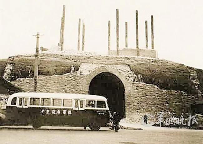 永定门重建 1954拆除时林徽因断言重建也是赝品