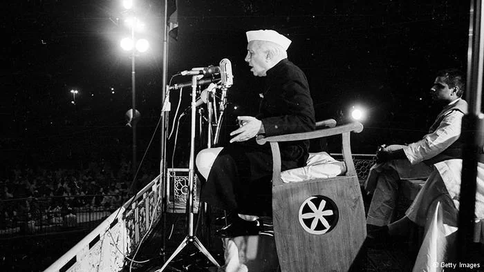12th November 1962: Indian Prime Minister, Jawaharlal Nehru (1889 - 1964), speaking at a meeting in New Delhi. (Photo by Terry Fincher/Express/Getty Images) 