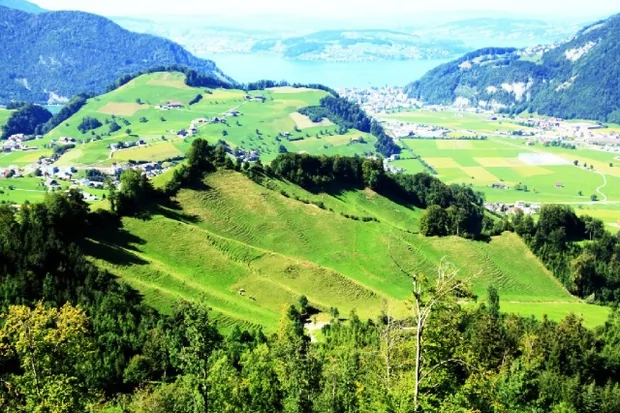 瑞士农村啥样子？来石丹峰看瑞士乡村