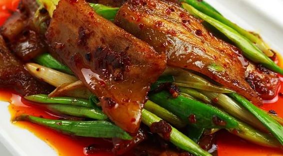 川菜大成:超详解传统川菜状元 回锅肉(图) -