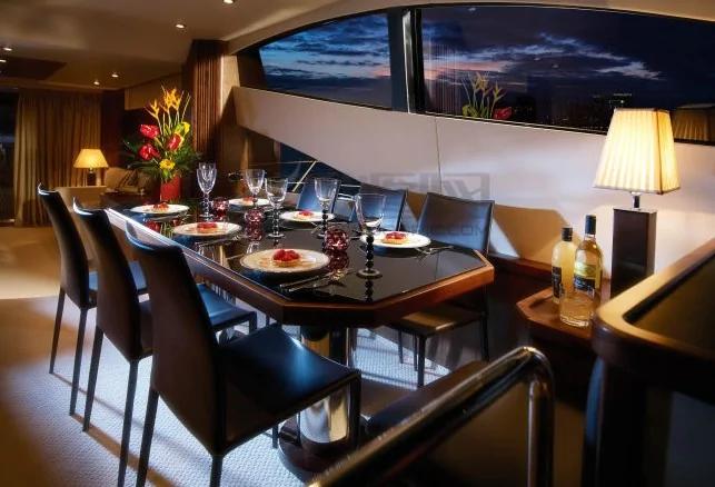 揭秘万达集团王健林7800万奢华游艇 全球仅此一艘(组图)