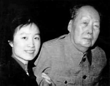 总在女人堆里的毛泽东