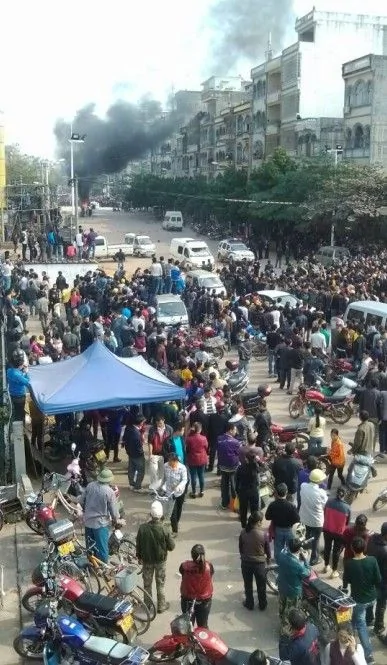 广西防城港东兴市警察缉私撞死人引冲突