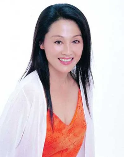 50歲王姬21歲女兒近照曝光紐約華裔「最上鏡小姐」(組圖)