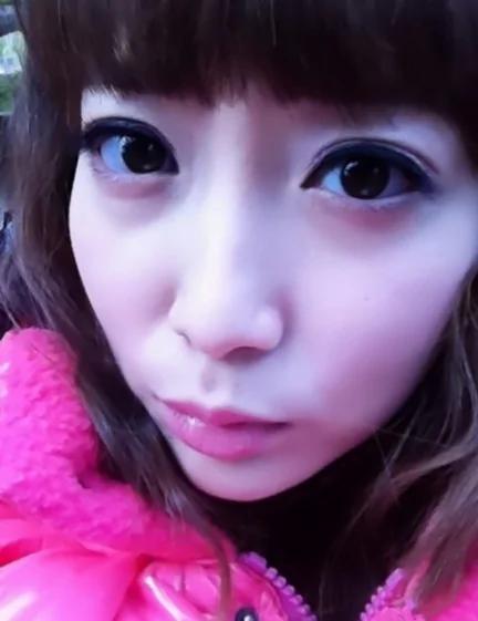 51岁戴春荣25岁女儿近照曝光毕业于中国传媒大学(组图)