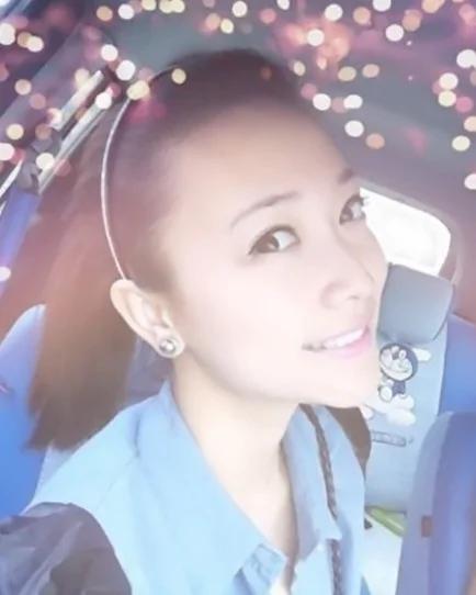 51岁戴春荣25岁女儿近照曝光毕业于中国传媒大学(组图)