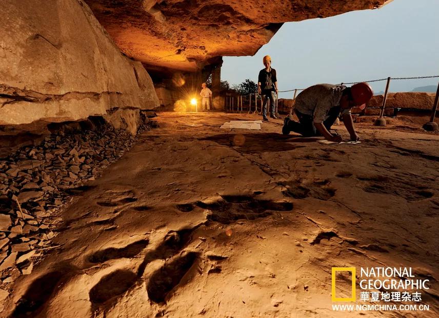 绝壁上的龙迹：重庆綦江莲花保寨恐龙大发现(高清组图)