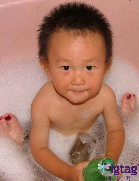 中国弃婴在国外：看看他们被收养后的学习和生活