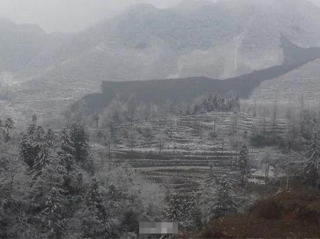 最新消息：云南昭通山体滑坡埋46人已致16人遇难(高清组图)