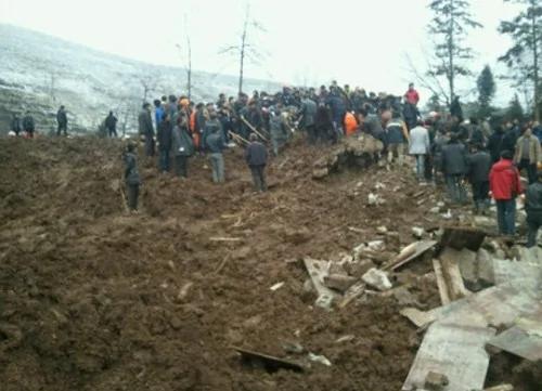 最新消息：云南昭通山体滑坡埋46人已致16人遇难(高清组图)