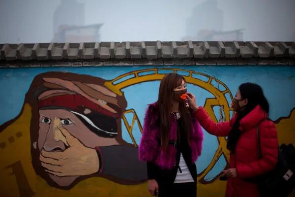 整个北京变得像机场的吸烟室，空气质量指数骇人听闻(图)