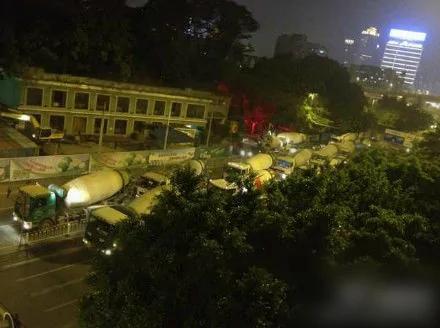 广州地铁施工工地旁突发地陷一栋楼房瞬间消失(高清组图)
