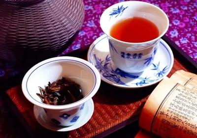冬季常饮红茶打好“保胃战”