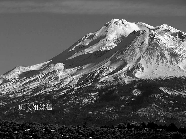 探秘美国神山仙镇 意外发现市政府门脸有点囧