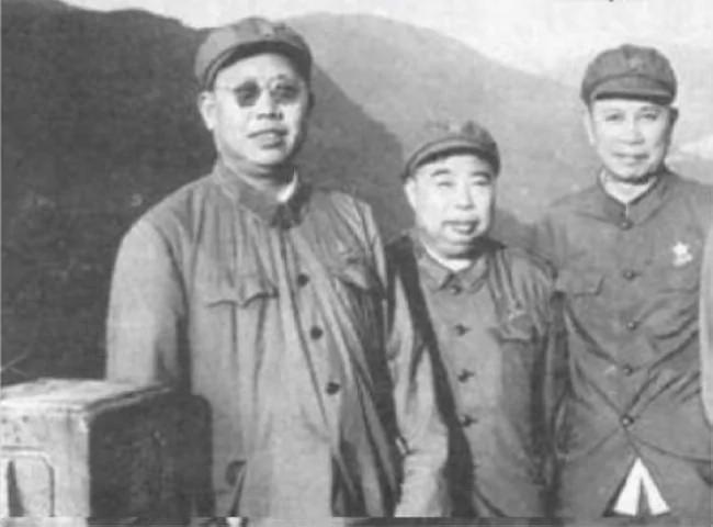 中共高层的打耳光事件 彭德怀打金日成耳光